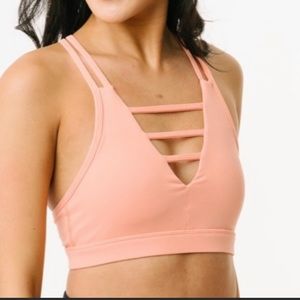 ZYIA Active Peach Grid Sports Bra Medium